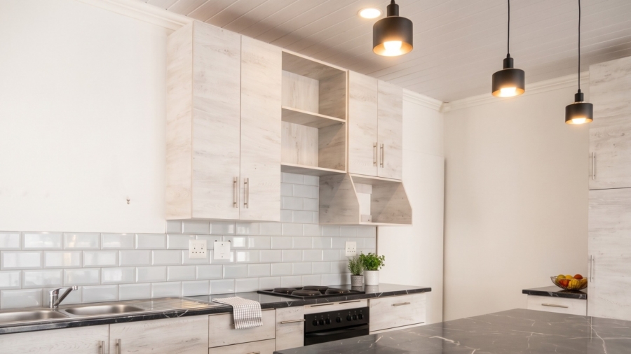 To Let 3 Bedroom Property for Rent in Golden Mile Western Cape